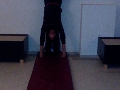 Adho mukha vrksasana